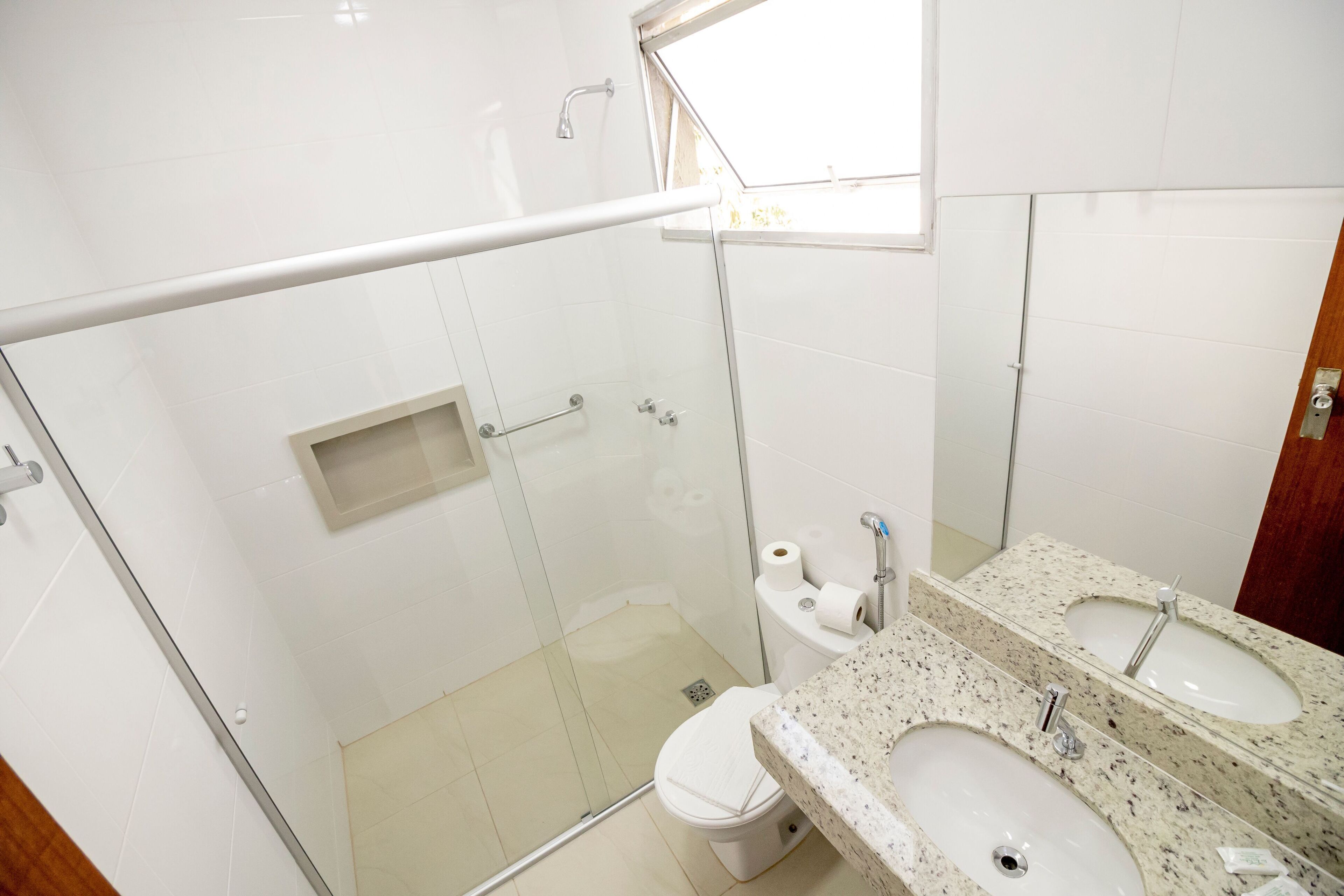 shower, free toiletries, towels, soap