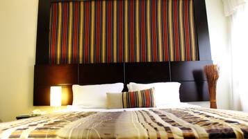 Double Room | In-room safe, desk, free WiFi