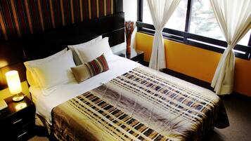 Double Room | In-room safe, desk, free WiFi