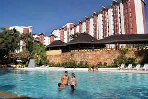 7 Außenpools, Liegestühle