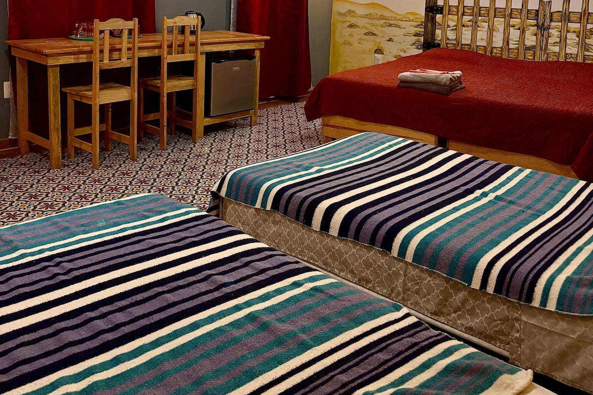 1 bedroom, premium bedding, free WiFi, bed sheets