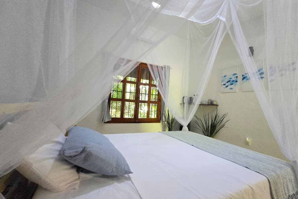 Kamar Double Premium | 1 kamar tidur, seprai premium, Wi-Fi gratis, dan seprai linen
