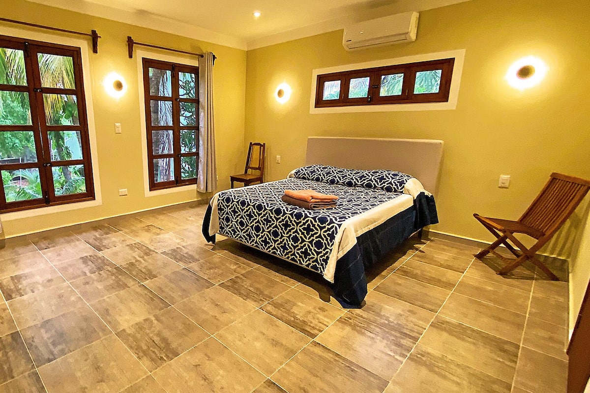 Phòng đôi phong cách cổ điển | 1 phòng ngủ, bộ đồ giường cao cấp