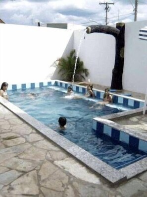 Outdoor pool - Hotel Imperador (Caldas Novas)