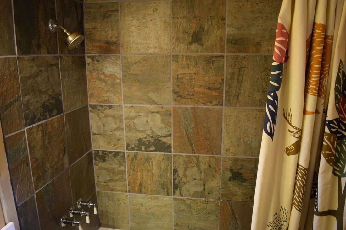 cabin, 3 bedrooms, mountain view | bathroom shower