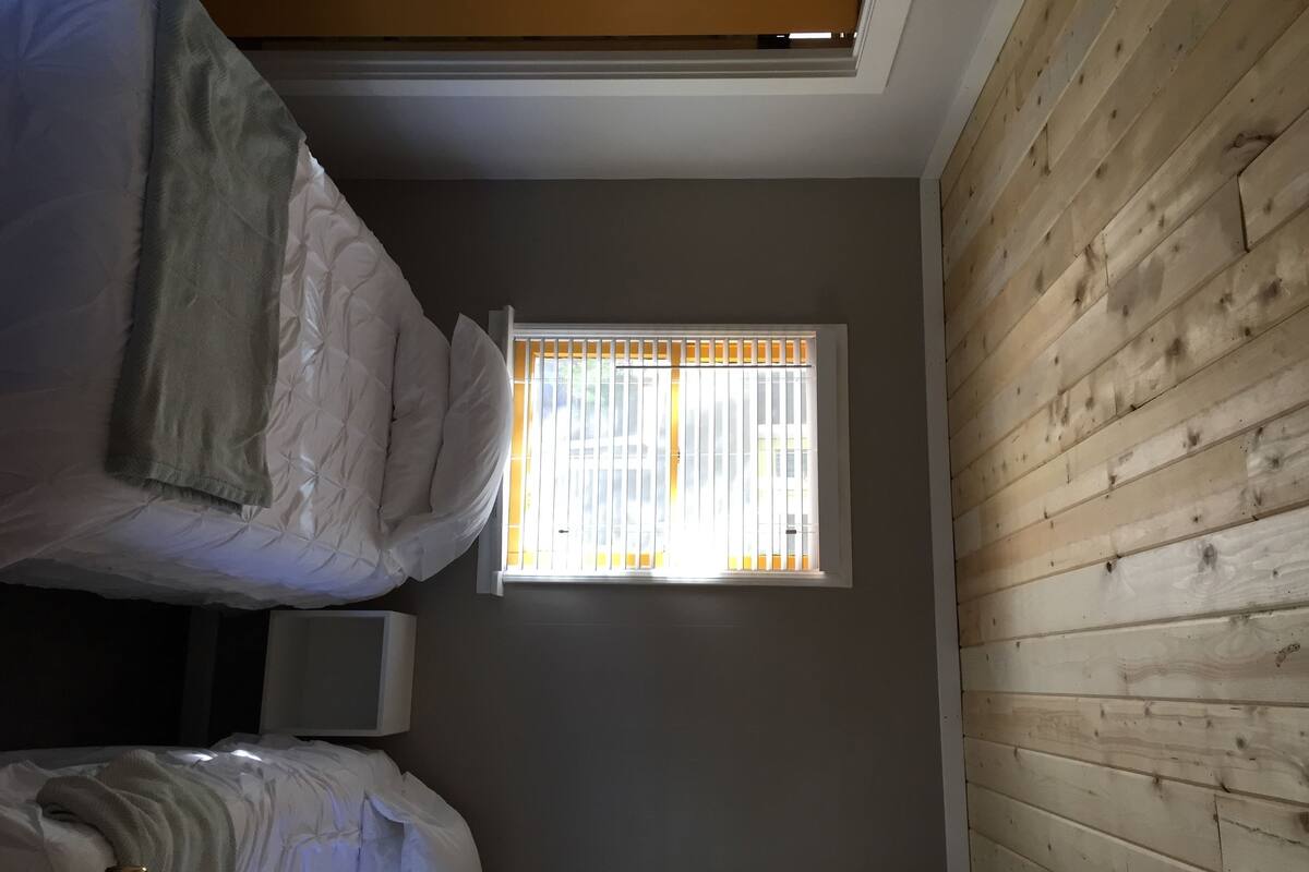 cabin, 2 bedrooms, mountain view | premium bedding, free cots/infant beds, free wifi