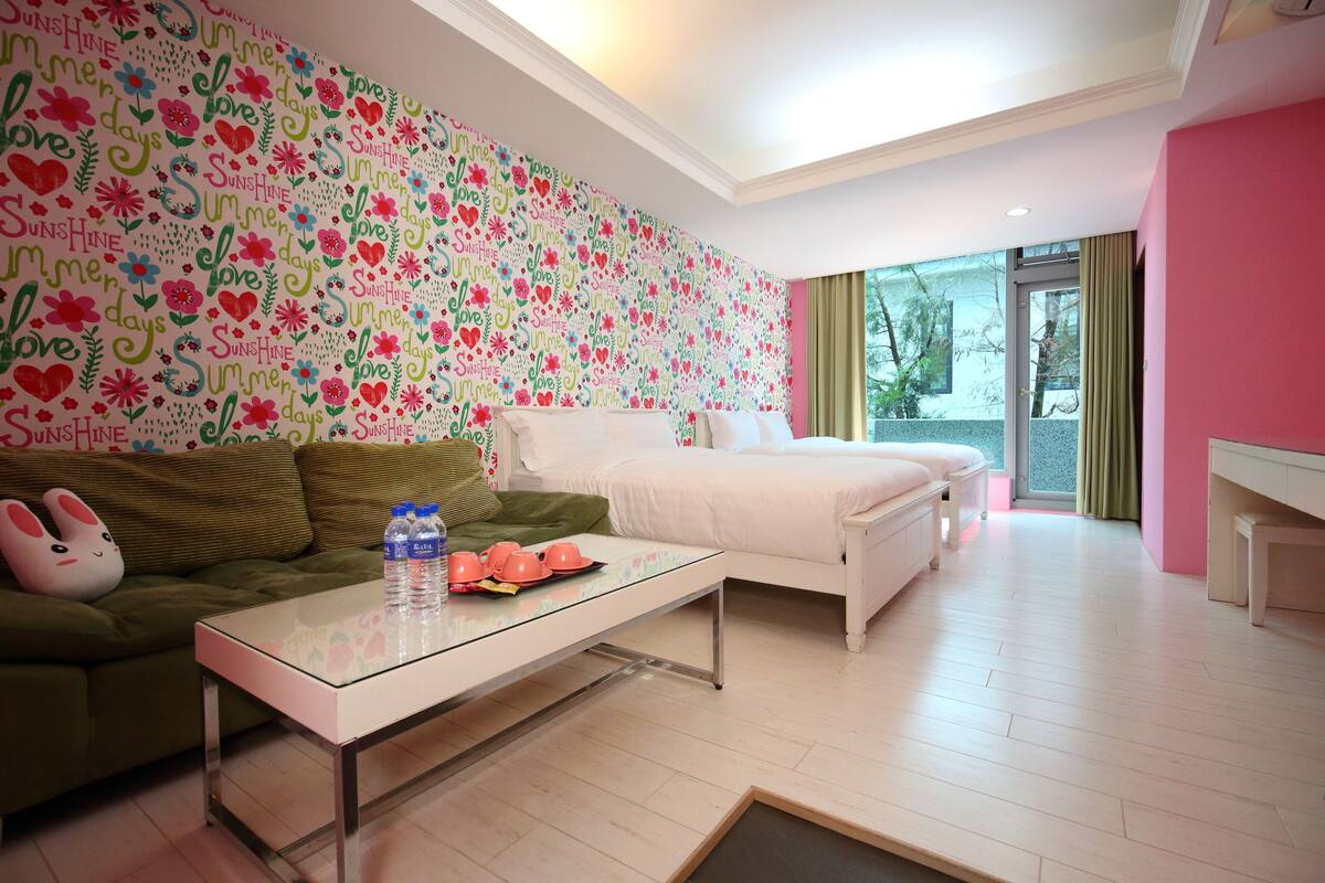 Standard Quadruple Room | Minibar, desk, soundproofing, WiFi (free)
