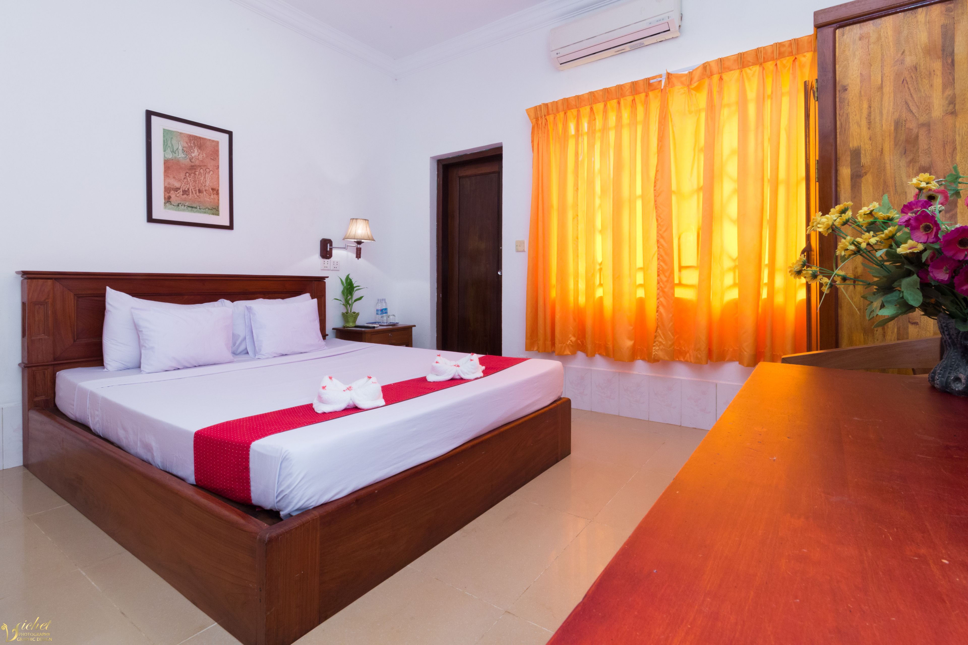 Phòng đôi Deluxe, ban công | Minibar, két bảo mật tại phòng, bàn 