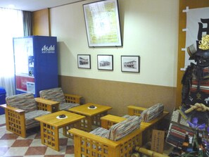 Lobby sitting area - Takada Terminal Hotel (Joetsu)