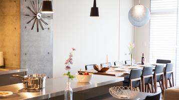HIRAFU SUITE - 3BR, Non Smoking | In-room dining