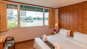 Superior Double Room River View |  客房内保险箱、办公桌、免费 WiFi