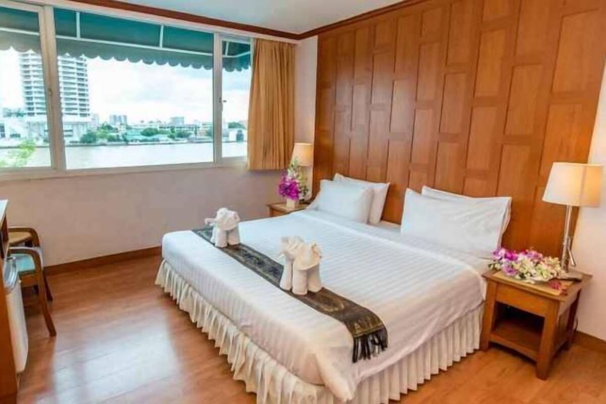 1 bedroom, in-room safe, desk, free WiFi