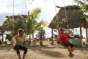 Privatstrand, Cabañas (kostenlos), Yoga, Volleyball