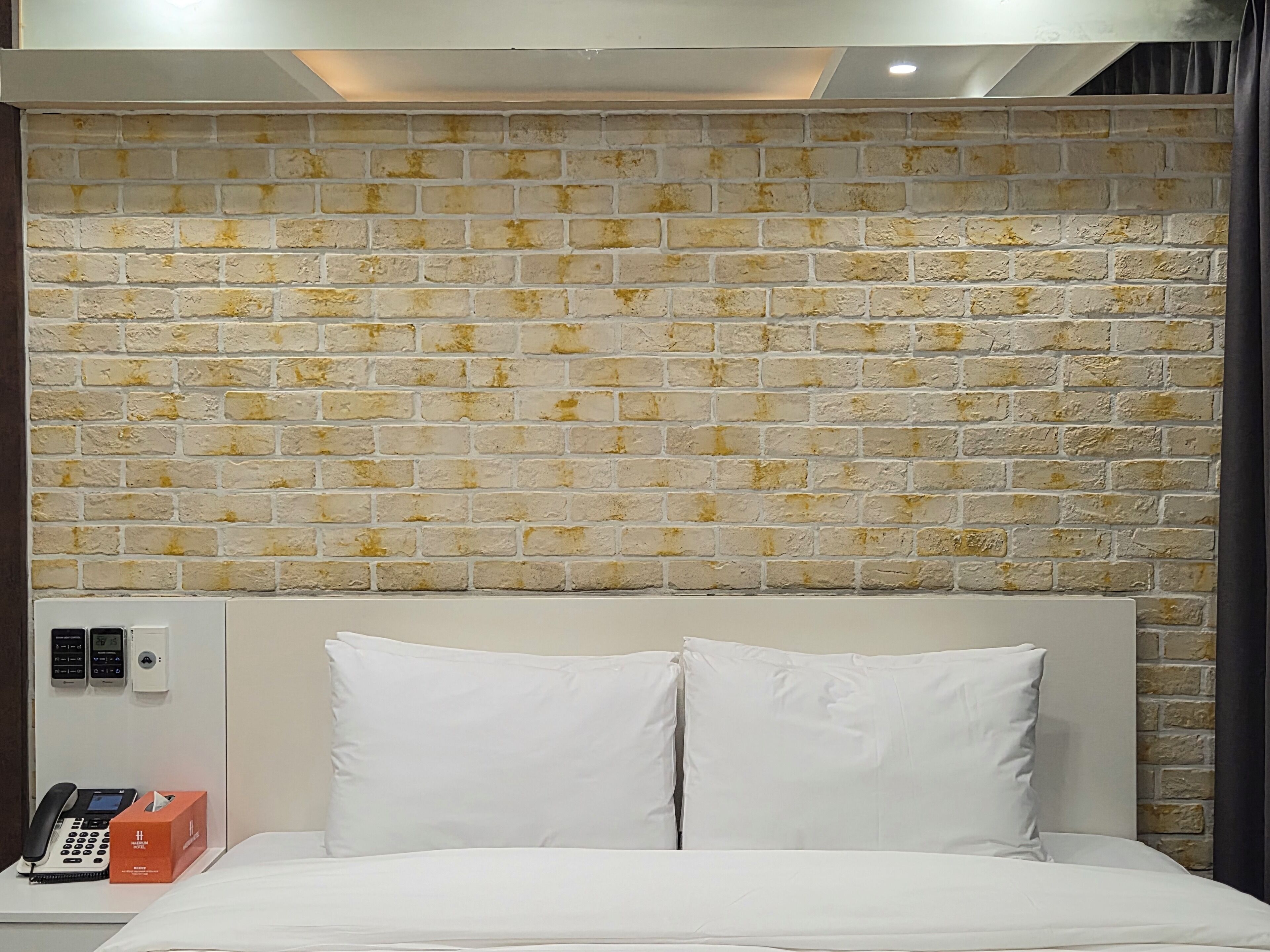 Habitación estándar doble | Decoración individual, mobiliario individual, escritorio