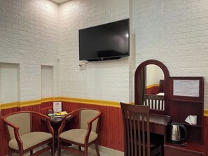 Deluxe Double Room, 1 Queen Bed - Huong Mai 2 Hotel (Ho Chi Minh City)