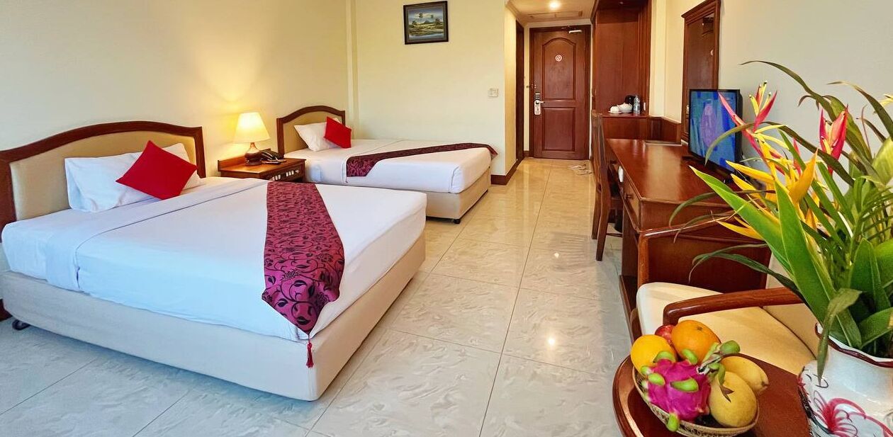 Standard Twin Room | Premium bedding, minibar, in-room safe, desk