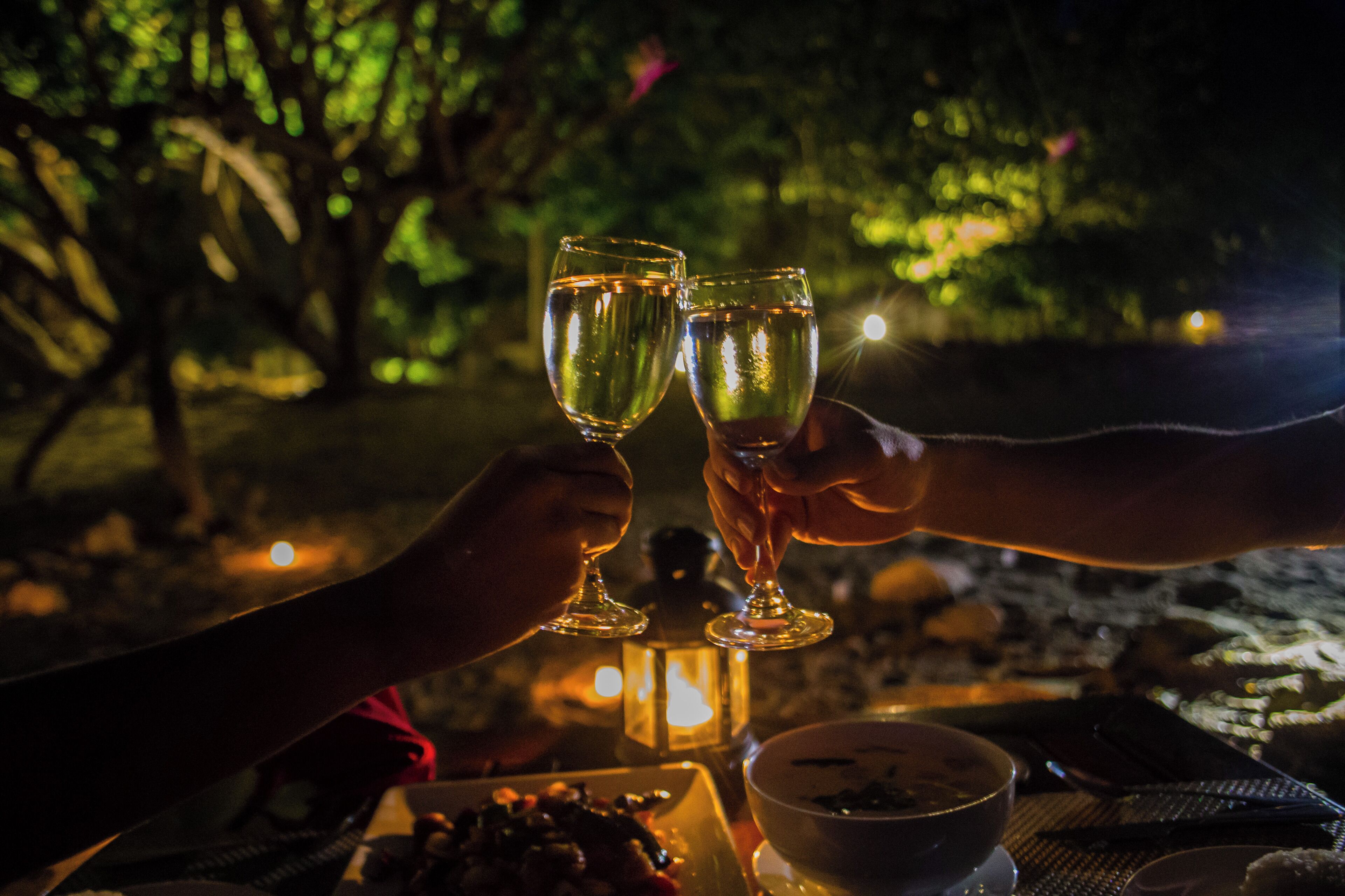 breakfast, lunch, dinner served; thai cuisine