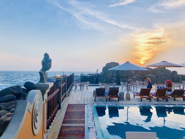 야외 수영장, 일광욕 의자