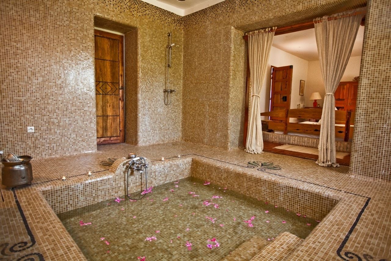 Deluxe Suite (Mille et une Nuits) | Bathroom | Towels