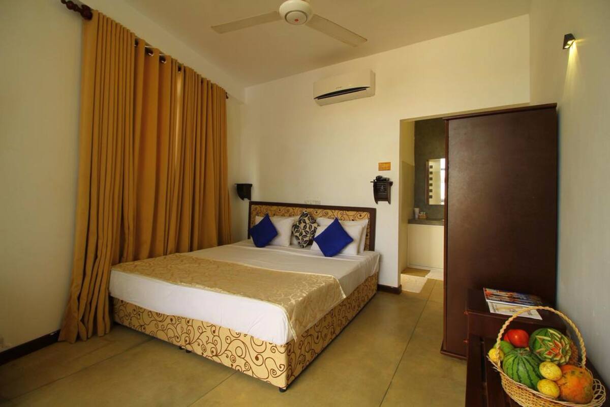 Phòng phong cách cổ điển | Minibar, két bảo mật tại phòng, bàn, phòng cách âm