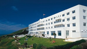 BBQ/picnic area - Saunton Sands Hotel Source Spa and Wellness (Braunton)