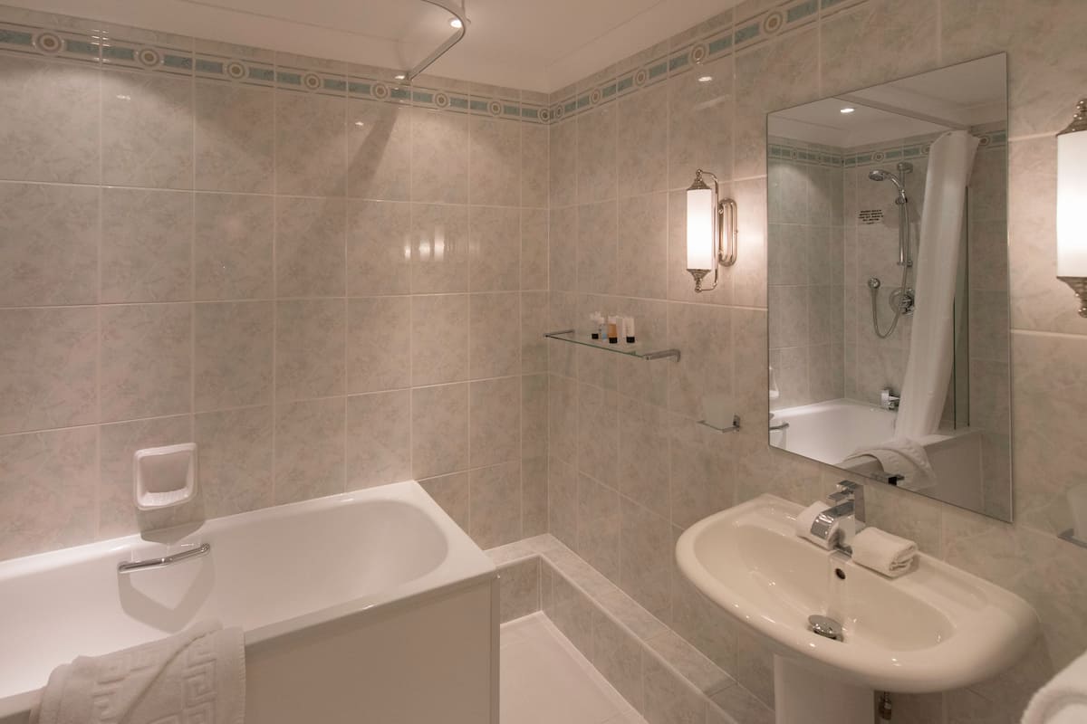 in-room safe, desk, iron/ironing board, free wifi