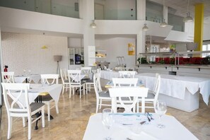 Frühstück, Mittagessen, Abendessen, internationale Küche 