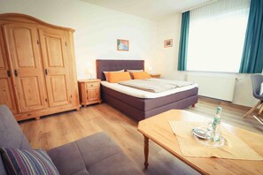Deluxe Double Room, Private Bathroom, Mountain View