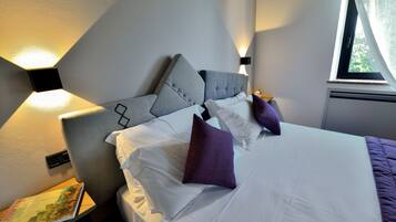 Deluxe-Zimmer | Schreibtisch, Verdunkelungsvorhänge, Babybetten, kostenloses WLAN