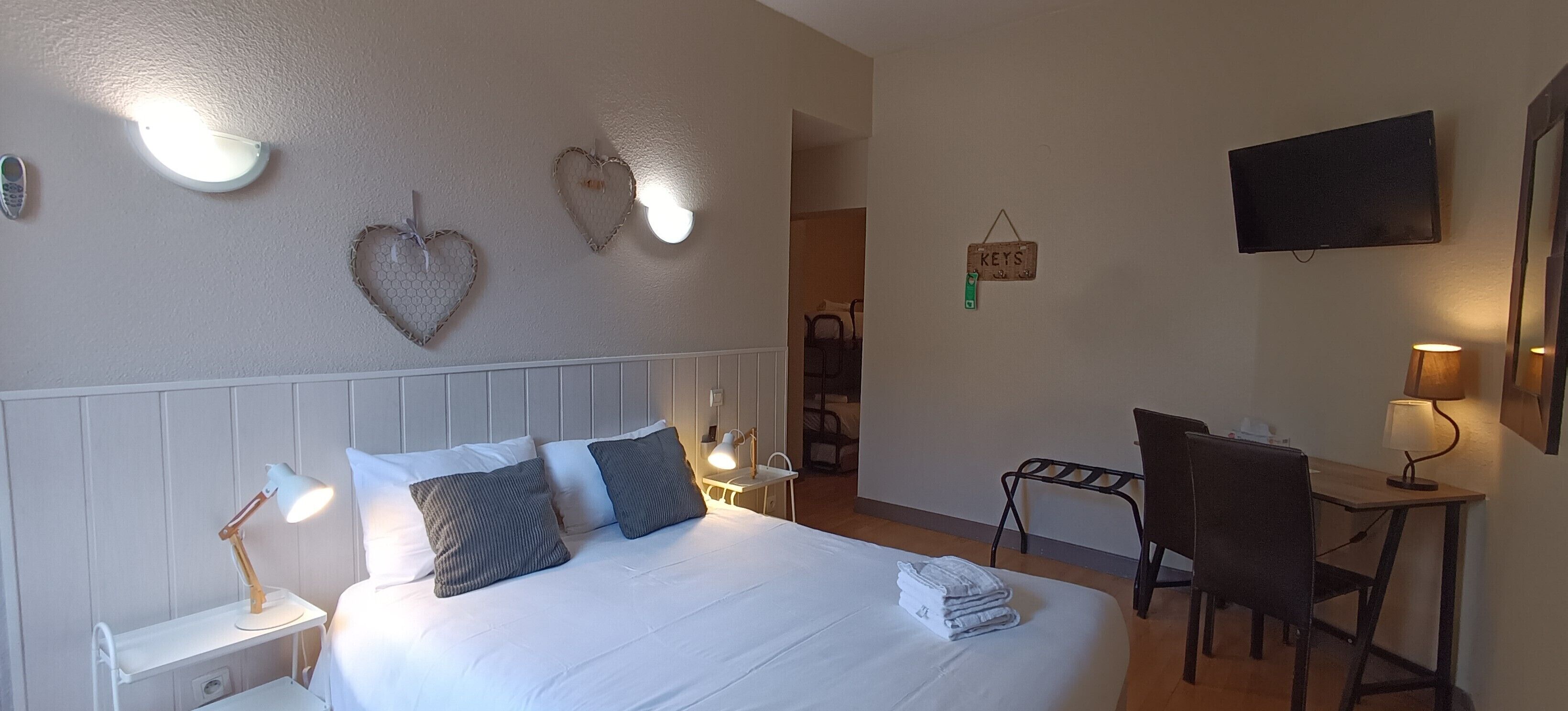 Chambre Familiale (street view)