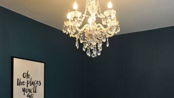 Superior-Doppelzimmer, 1 King-Bett | Schallisolierte Zimmer, Bügeleisen/Bügelbrett, kostenloses WLAN