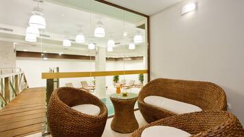 Sauna, Whirlpool, Dampfbad, Körperbehandlungen, Gesichtsbehandlungen