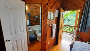 3 bedrooms, individually decorated, individually furnished