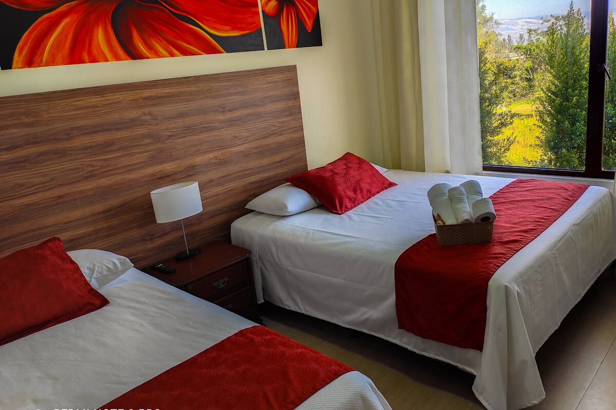 Comfort Twin kamer, 2 queensize bedden, uitzicht op tuin | Een bureau, babybedden (toeslag), extra bedden (toeslag), gratis wifi
