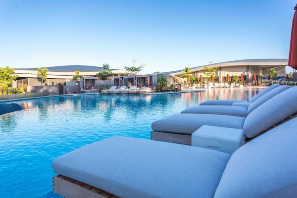Sun deck