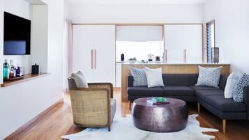 Superior 2 Bedroom Villa | Egyptian cotton sheets, premium bedding, pillow-top beds, minibar