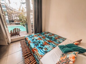 Classic Triple Room, Multiple Beds | Free WiFi, bed sheets - Casa Tuxi (Rio de Janeiro)