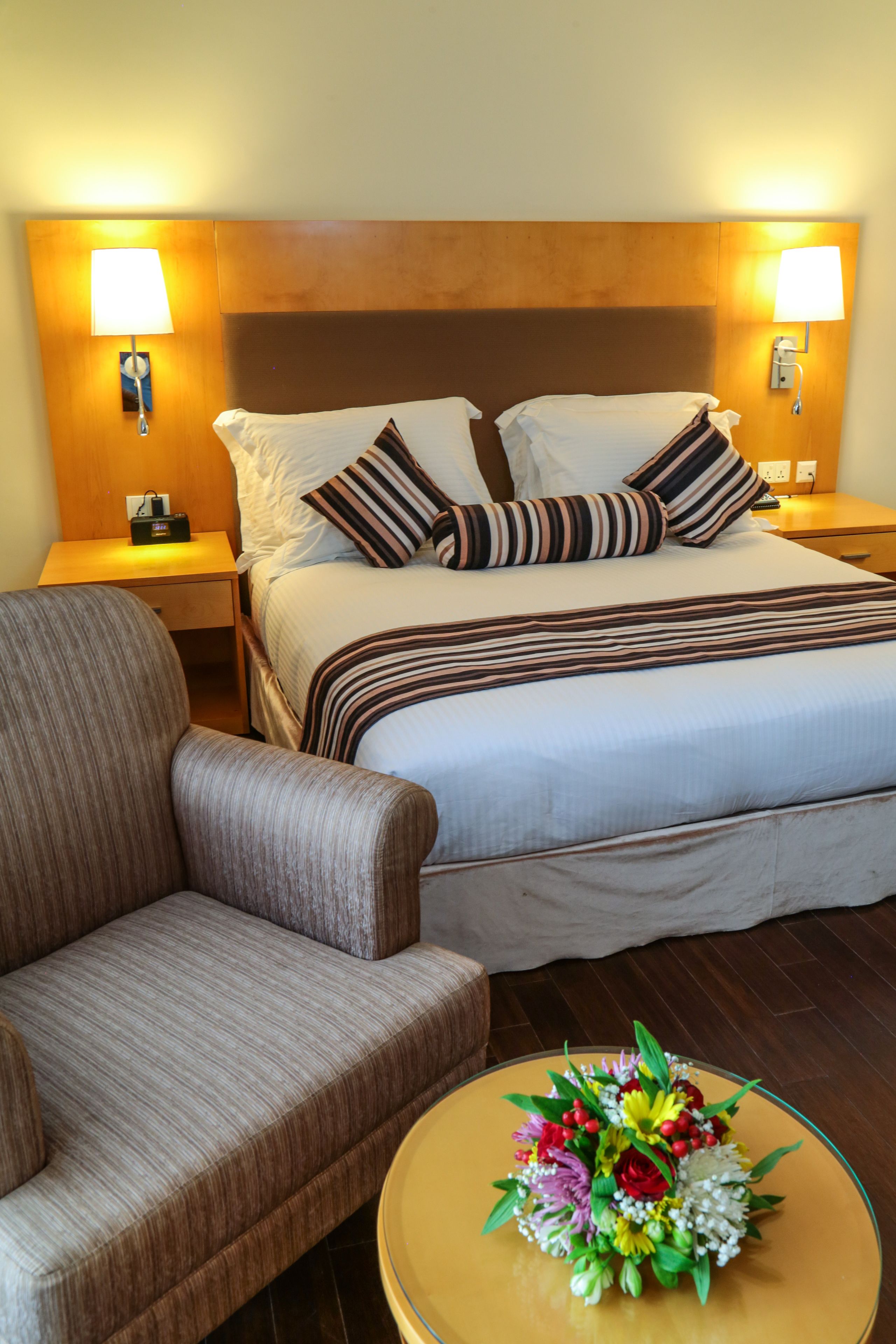 1 bedroom, in-room safe, desk, blackout curtains