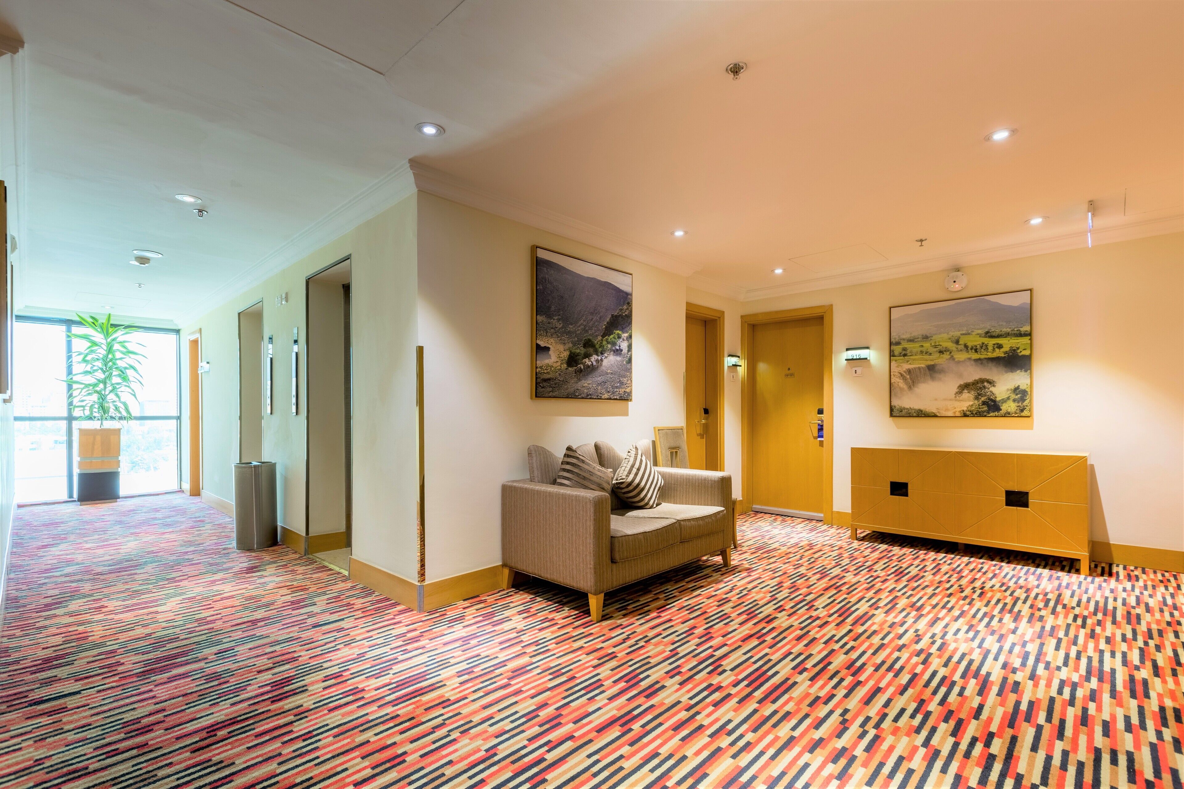 1 bedroom, in-room safe, desk, blackout curtains