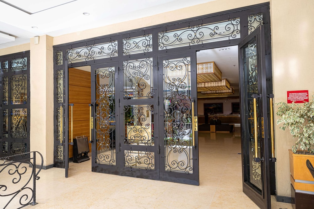 Oak Bar | Bole Japan | ኦአክ ባር | ቦሌ ጃፓን - Google hotels