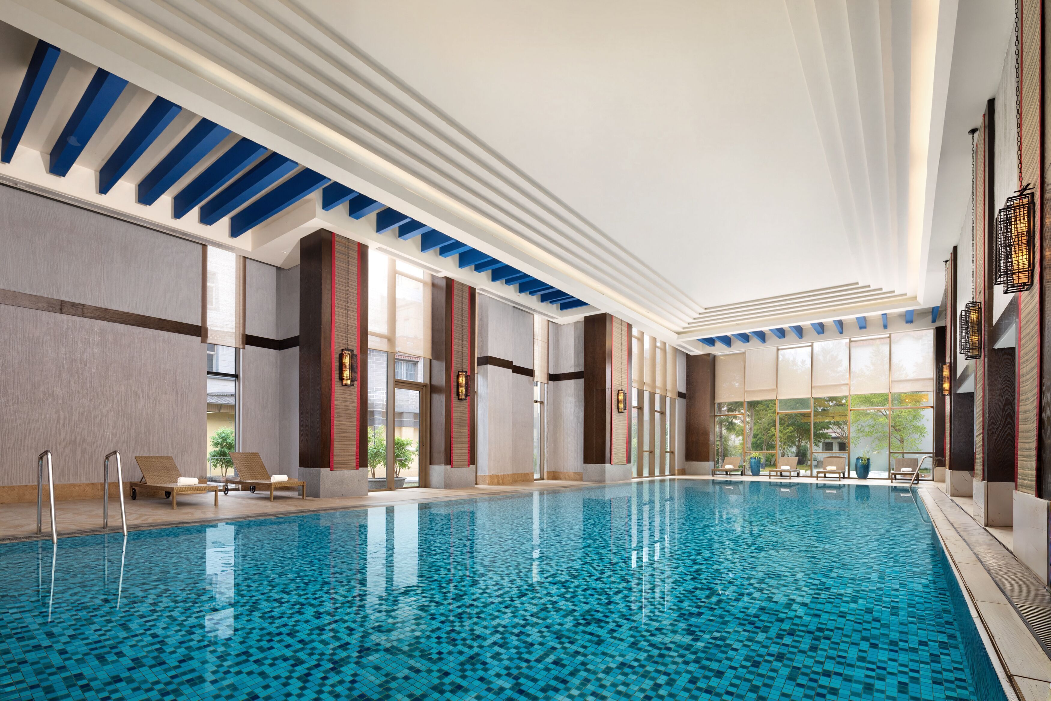 Exercise/lap pool
