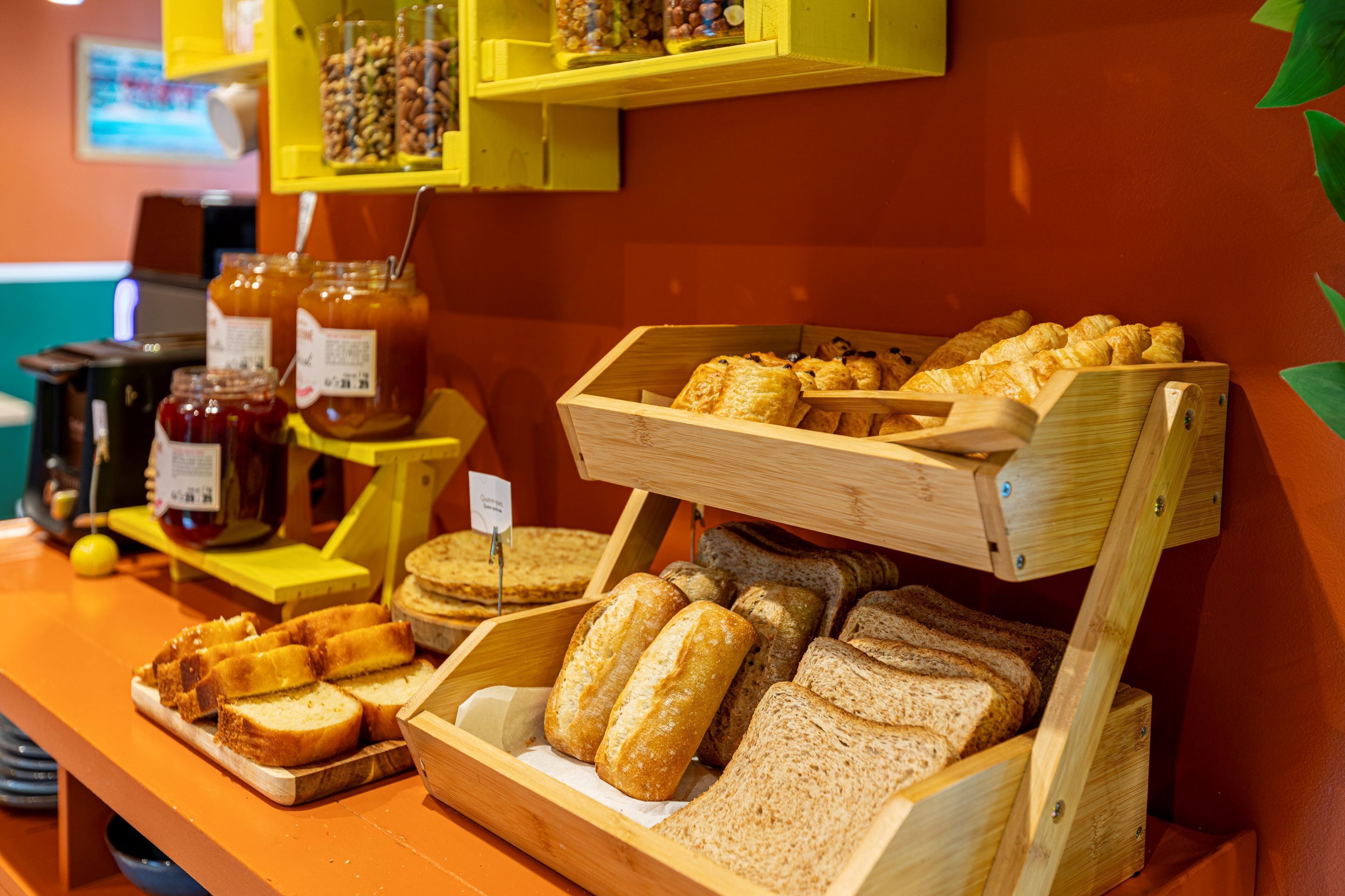 Photo - Hotel Olympic Paris Boulogne by Patrick Hayat