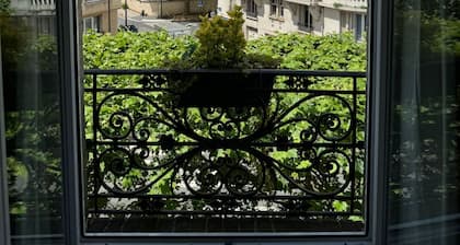 Hotel Olympic Paris Boulogne by Patrick Hayat