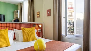 Classic-Doppelzimmer | Hochwertige Bettwaren, Zimmersafe, Schreibtisch, Verdunkelungsvorhänge