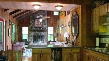 Standard House, 2 Bedrooms, River View, Mountainside | Private kitchen | Fridge, microwave, stovetop, dishwasher