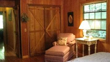 Standard House, 2 Bedrooms, River View, Mountainside | 1 bedroom, premium bedding, iron/ironing board