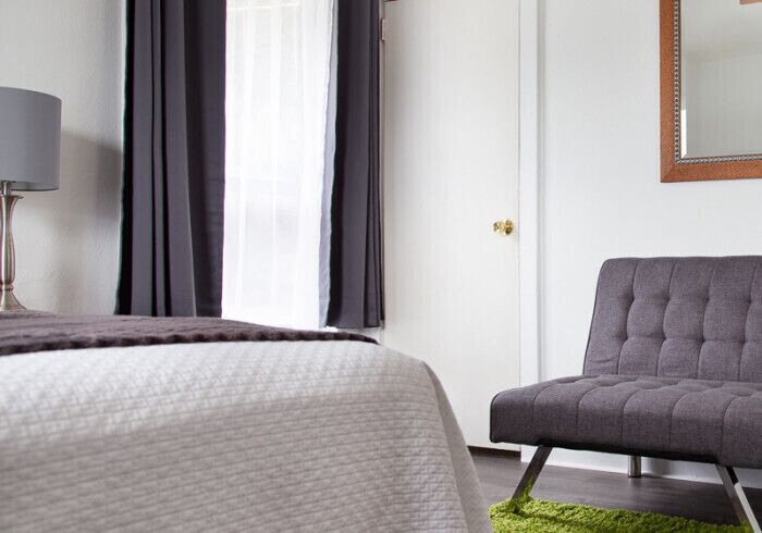 Deluxe Suite | Individually decorated, individually furnished, desk, laptop workspace