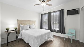 Suíte luxo | Individualmente decorados, individualmente mobiliados, escrivaninha