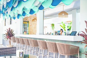 Breakfast, lunch, dinner served; local cuisine 