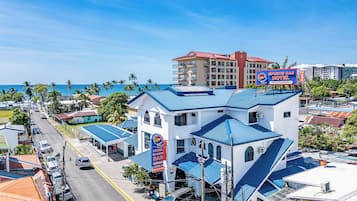 Mặt tiền nơi lưu trú